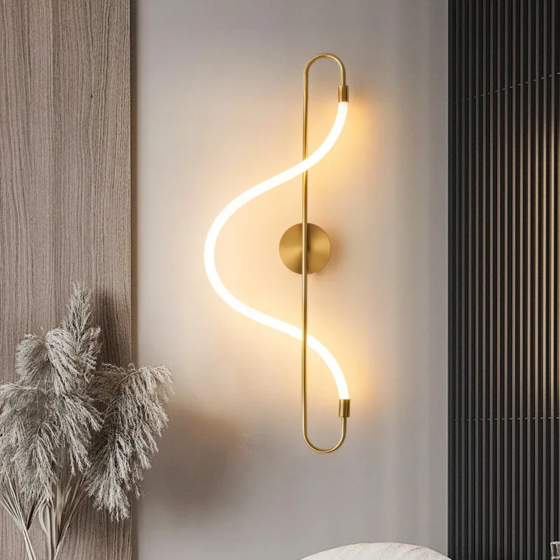 Moderne LED-Wandleuchte – Wandleuchte aus goldfarbenem Aluminium