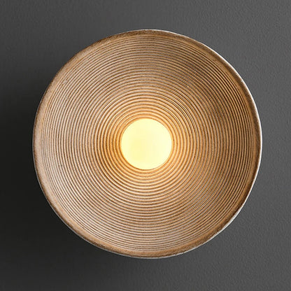 Runde Wandleuchte Luna – Wabi-Sabi-Harzlampe