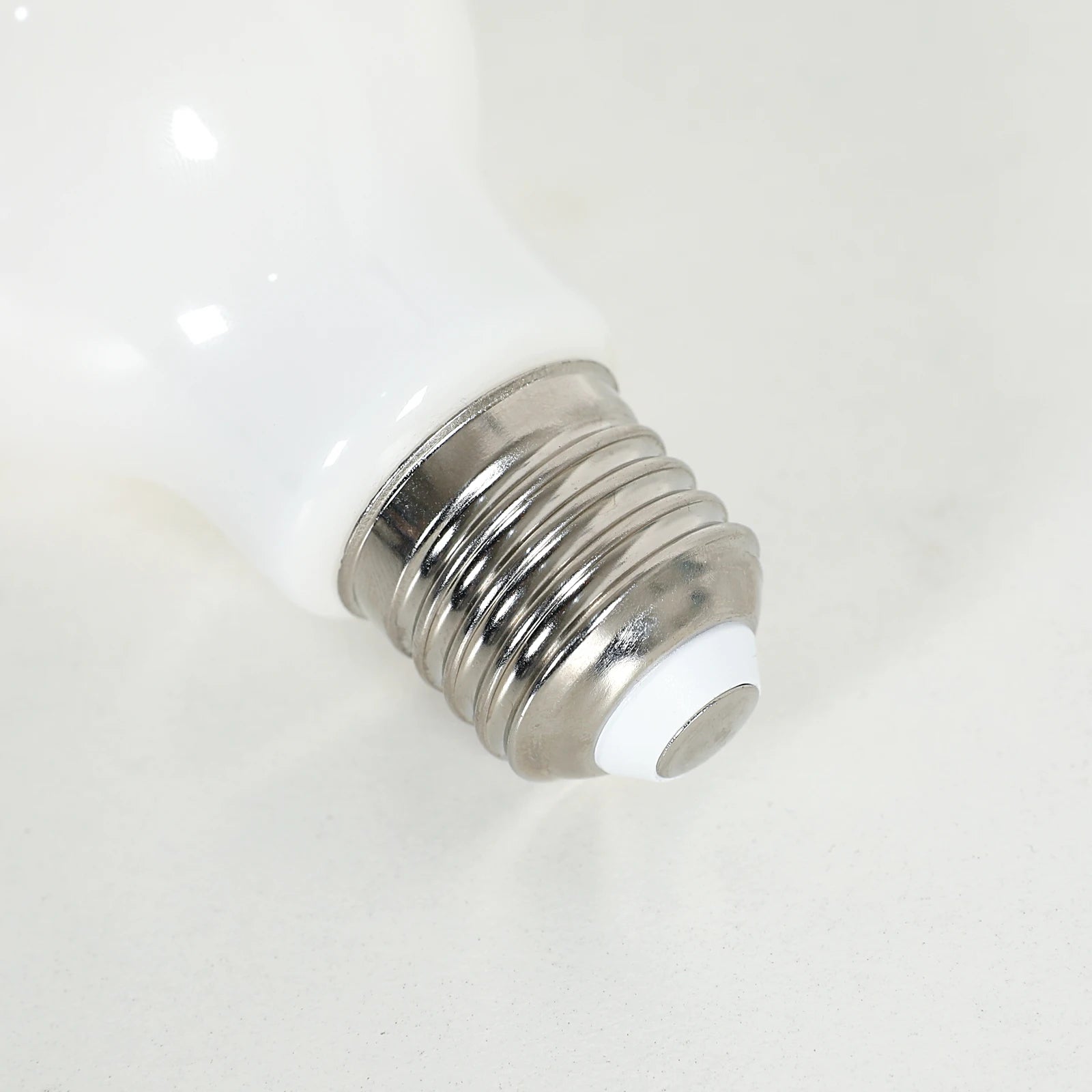 E27 LED Edison Bulb 4W Vintage Retro Filament Light Bulb ST64 Amber Glass Warm White 3000K 430LM Energy Saving Antique Screw Base Decorative Bulb