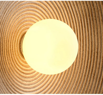 Runde Wandleuchte Luna – Wabi-Sabi-Harzlampe