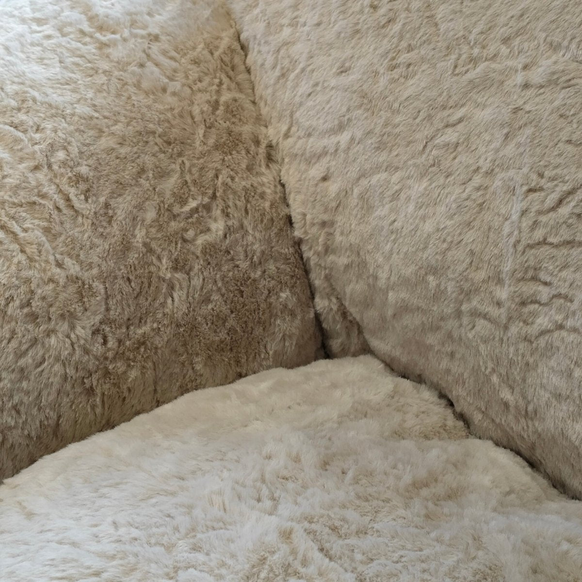 Wagner - Fauteuil Hug Fluffy Teddy beanbag chair 4.0 - Act Design Shop
